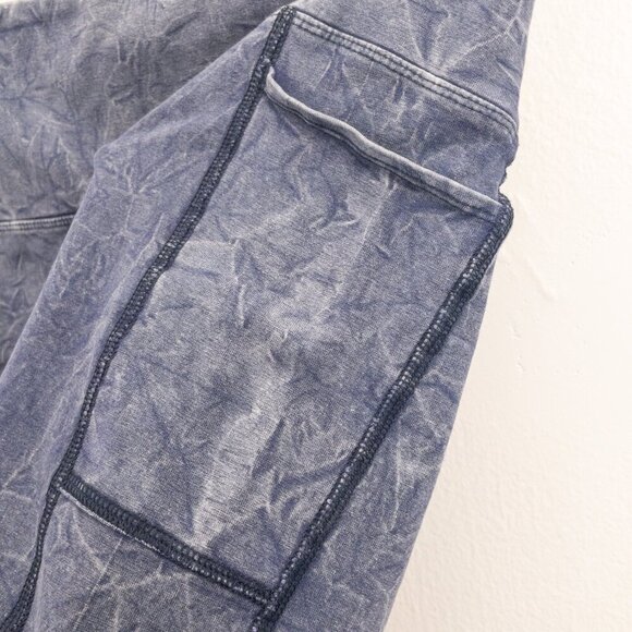 Mya & Nu Navy Blue Bike Shorts – Wrinkle Print, Side Pockets, Size M - Picture 3 of 4